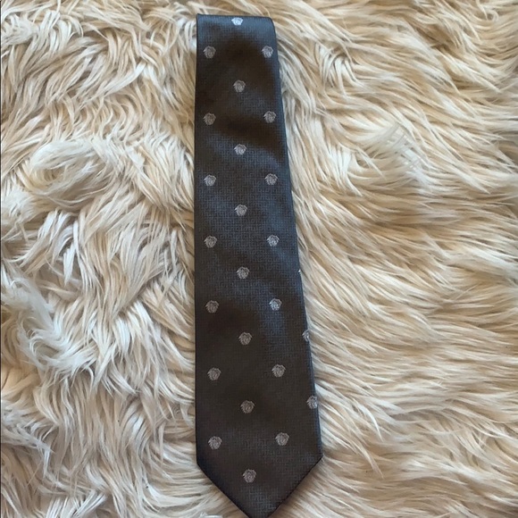 Versace Iconic Medusa Logo Handmade gray Silk Tie - Picture 1 of 5